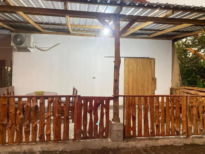 Exterior & Views 1, Rocky Homestay Lakey, Dompu