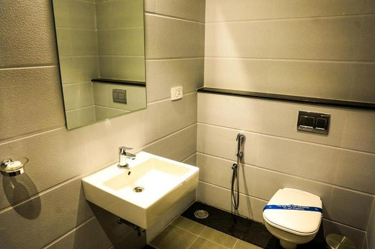Bathroom 4, Laya Regency, Nagappattinam
