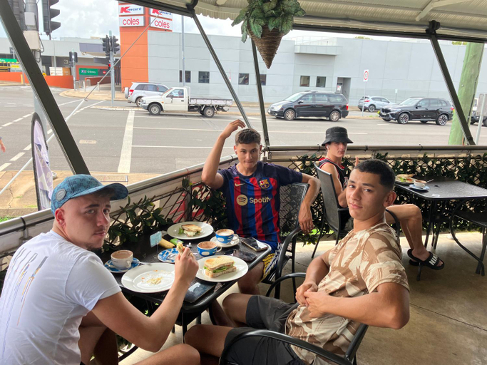 Food & Drinks 2, Tomato Backpackers, Bundaberg