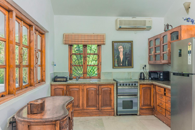 Others 3, Beachfront mansion with pool, North Goa