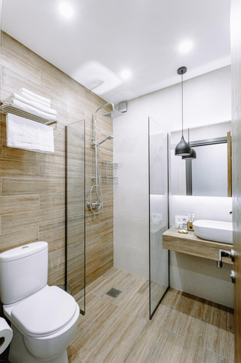 Bathroom 4, Hotel Sky Station, Tbilisi