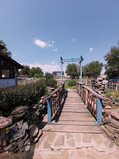 Others 5, Ranch American, Targoviste