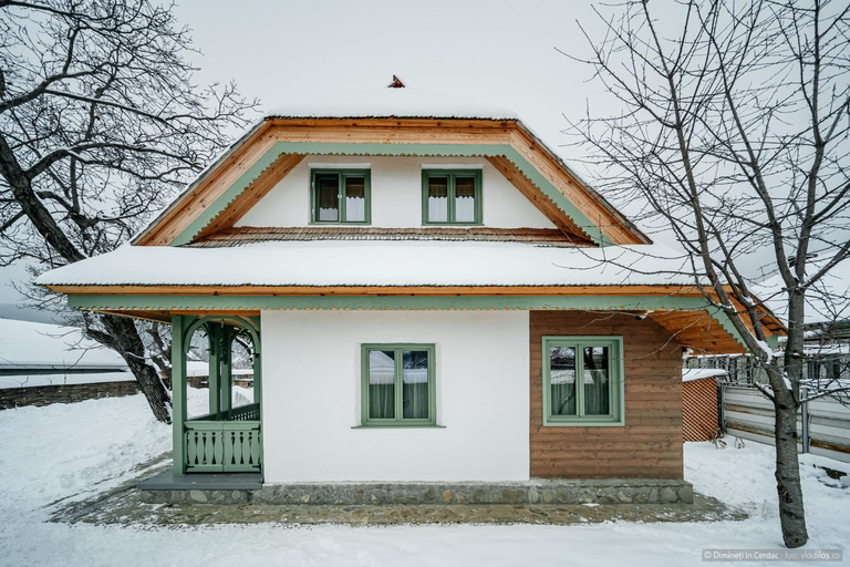 Others 4, Dimineti in Cerdac, Piatra-neamt