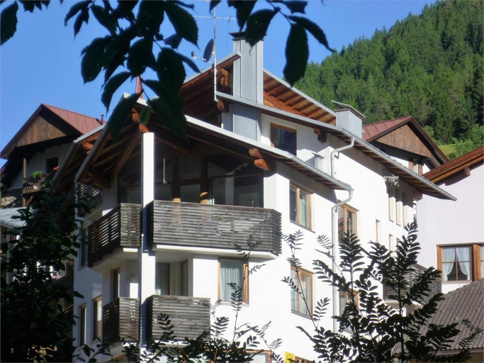 Others 3, Apartments Haus Martin, Bolzano