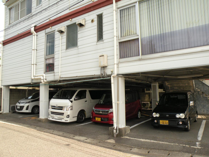 Exterior 1