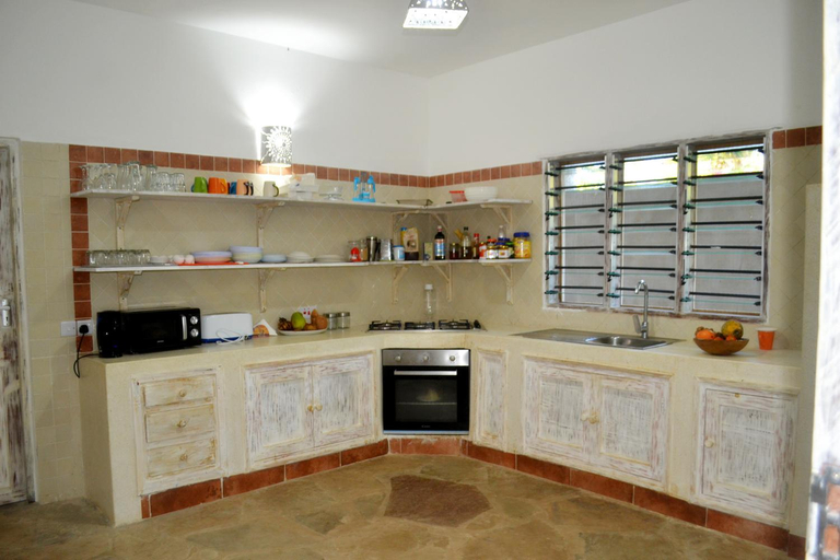 Others 4, Kimya House, Kilifi North
