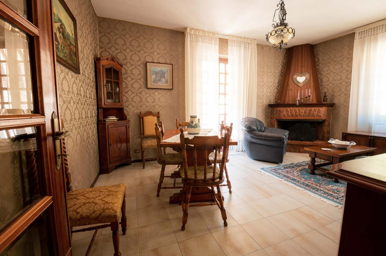 Others 2, Casa Vacanze Dante, Lucca