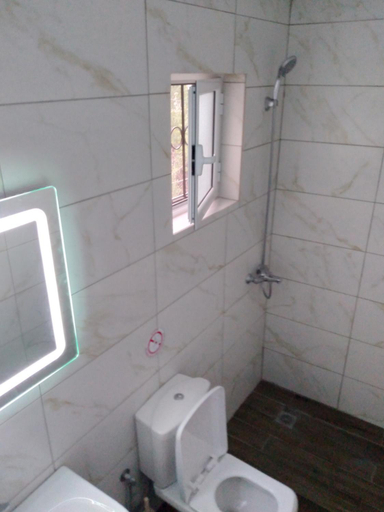 Bathroom 3, Condo Rentals, Sarandës