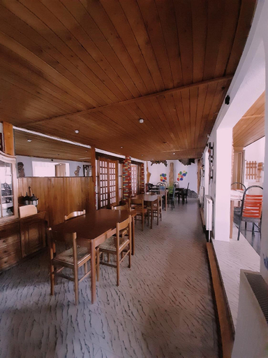 Food & Drinks 2, Ranch American, Targoviste