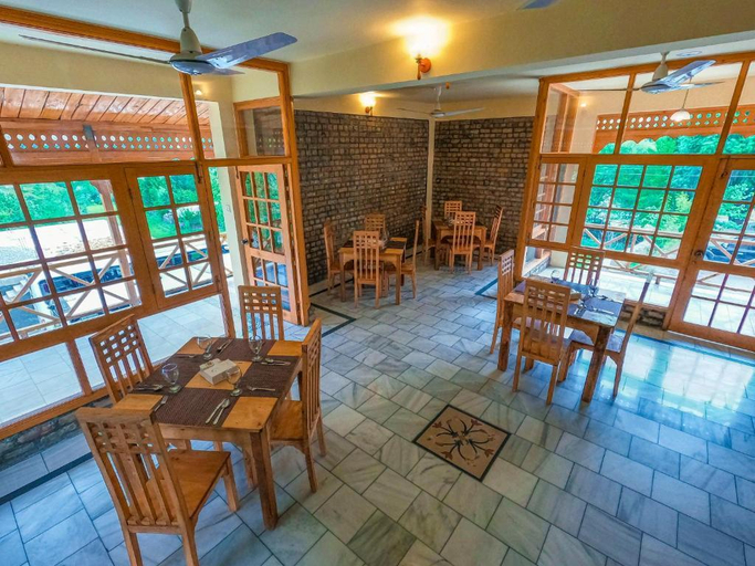 Food & Drinks 5, Roomy Hindukush Sarai Chitral, Malakand