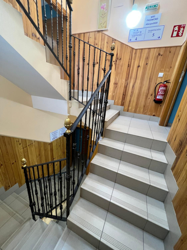 Others 2, Albergue Casa Mariela -- Pool - additional cost -- solo peregrinos, Navarra