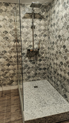 Shower, Maison 1949, Manche
