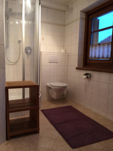 Bathroom 2, Arlenheim, Landeck