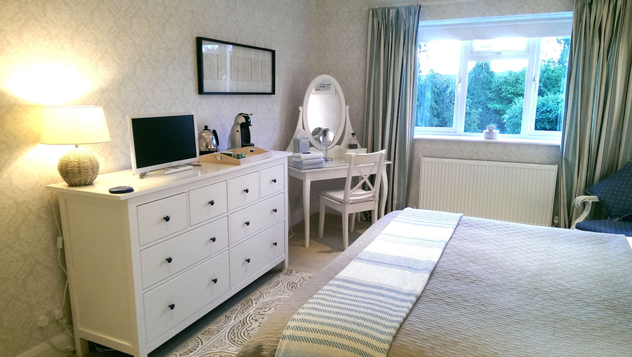 Bedroom 2, Little Orchard Bed and Breakfast Chichester, West Sussex
