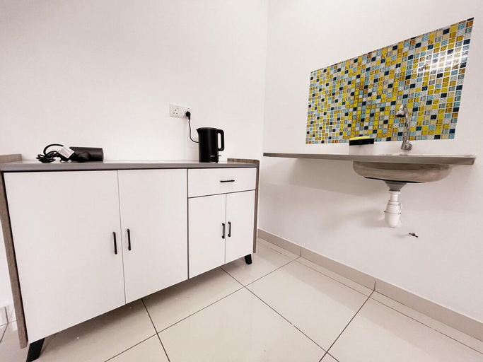 Kitchen, De Centrum Homestay KLCC View (Wifi) Kajang Bangi, Sepang