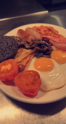 Food & Drinks 5, The Caledonian, Highland