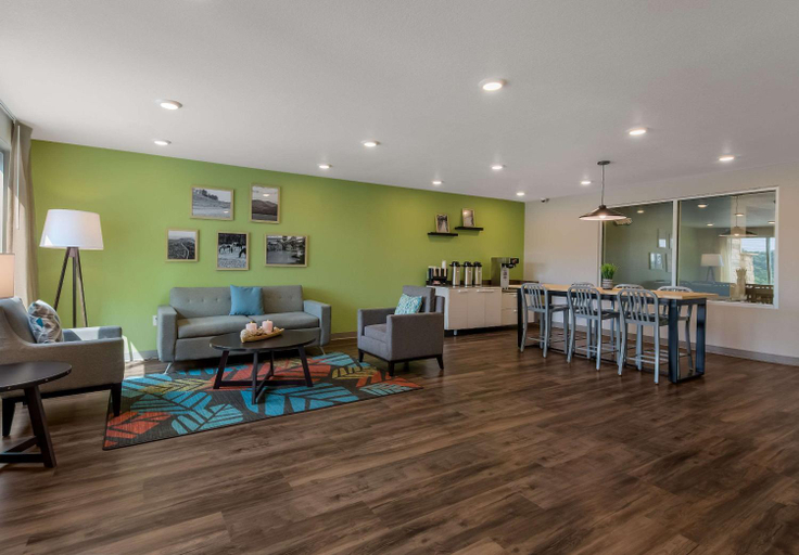 Public Area, ウッドスプリング スイーツ ロアノーク, Roanoke