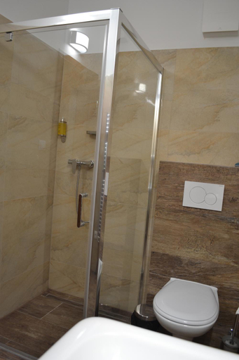 Bathroom 3, Tri kopy*** - penzion, restauracia a pizza, Liptovský Mikuláš