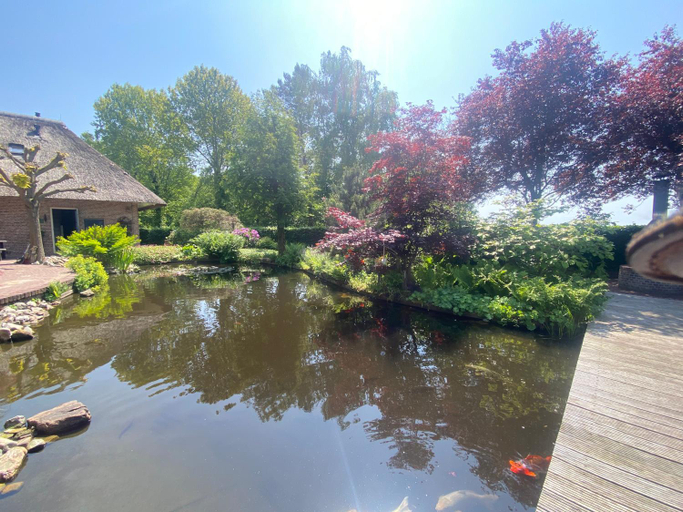 Others 5, B&B. Het Hunebed Rolde, Aa en Hunze