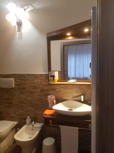 Bathroom 3, BnB Sansiromilano, Milano