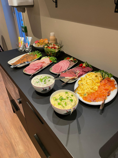 Food & Drinks, Hotell Skolestua, Nærøy