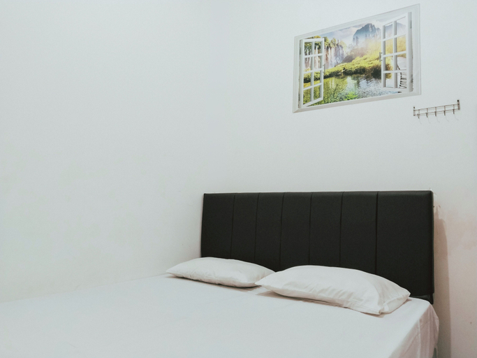 Bedroom 2, Eleven Guest House Syariah, Bogor