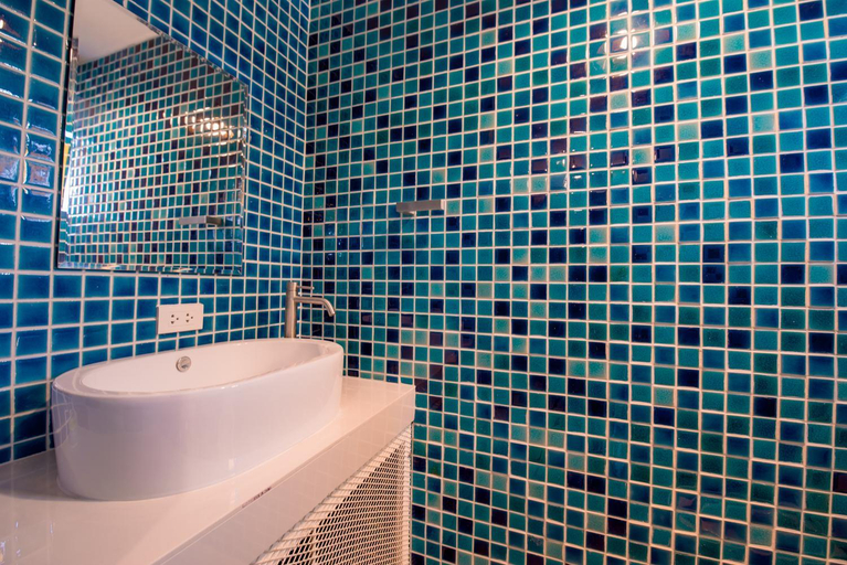 Bathroom 5, Angela Resort, Pran Buri