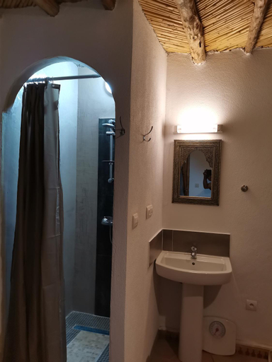 Bathroom, Ksar Montana Hotel, Chambres piscine, Berkane Taourirt