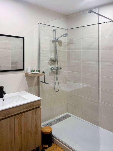 Bathroom, The Rooms of Vilmorais, Cher