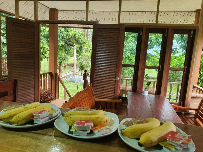Food & Drinks 4, Malulee KhaoSok Resort, Phanom