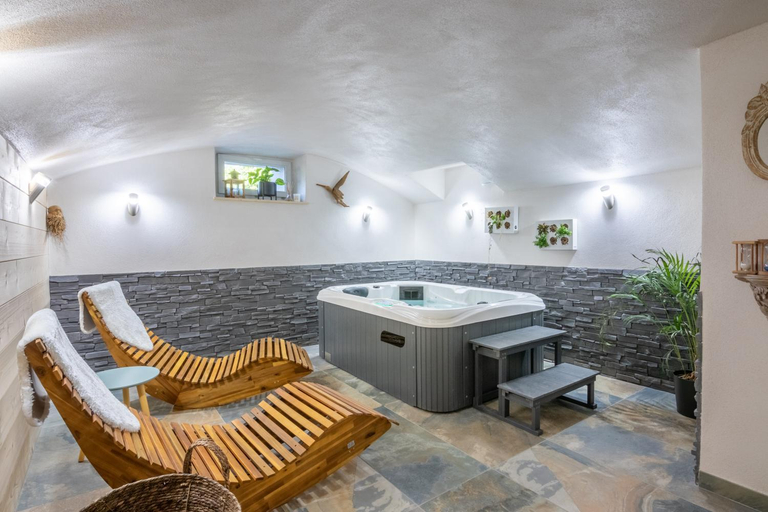 Others 2, le clos grillet, Savoie
