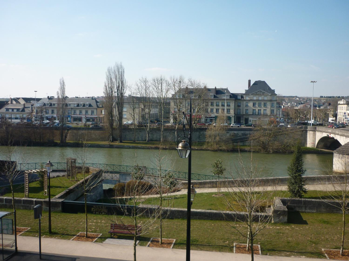 Exterior & Views 1, Cit'Hotel De Harlay, Oise