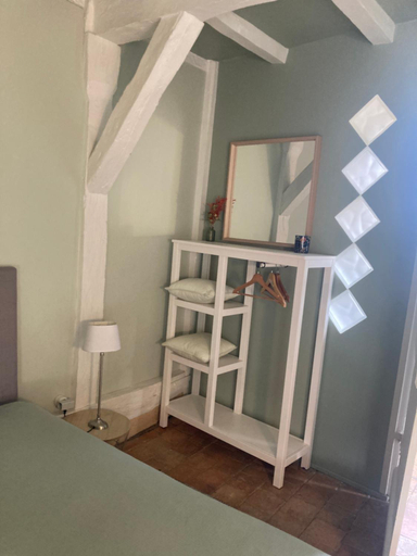Others 2, Chambre Sixtine, Sarthe