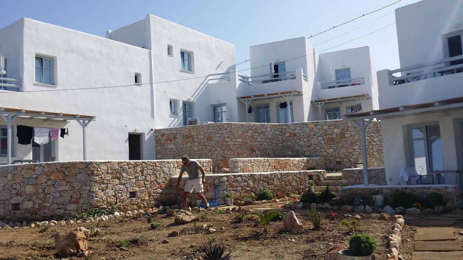 Others 4, Makares, South Aegean