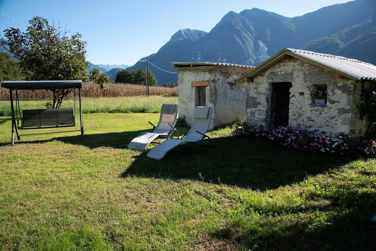 Others 5, Cascina Pirondini, Sondrio