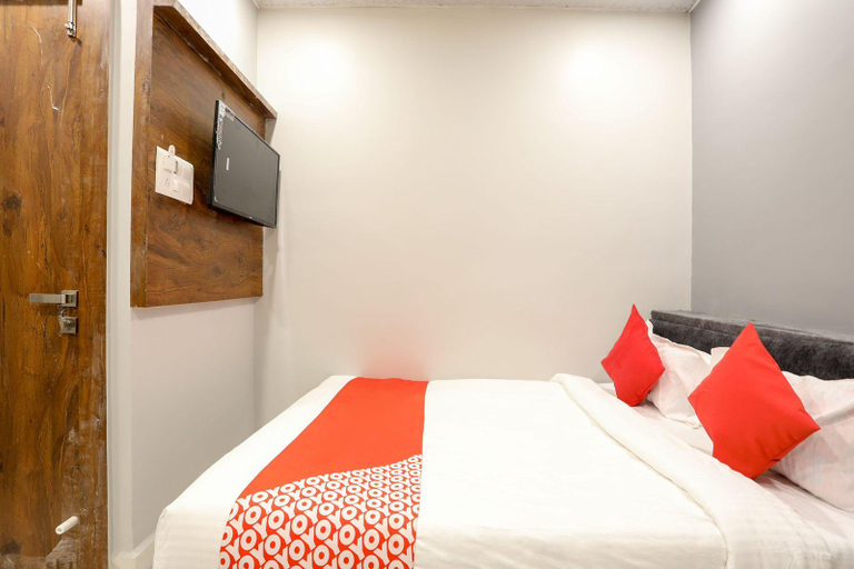 Bedroom 4, Hotel Shankar, Ujjain