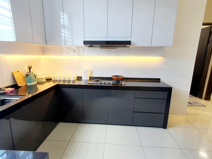 Dining Room 25