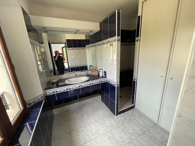 Bathroom 3, BASTIDE DU DEFENDS, Vaucluse