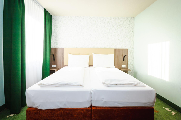 Bedroom 3, Hotel & Restaurant Hubertus Sehnde, Region Hannover