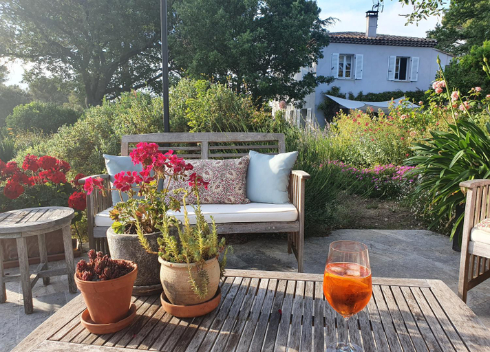 Others 2, Lou Pantai, Bed and Breakfast, Delux Bedroom with AC, Bouches-du-Rhône
