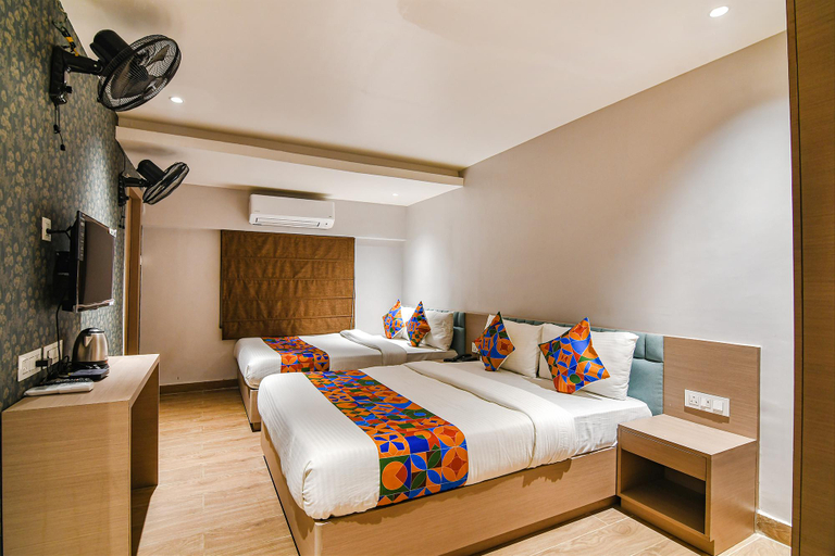 Bedroom 3, FabHotel Sivalika Inn - Near Howrah station, Haora
