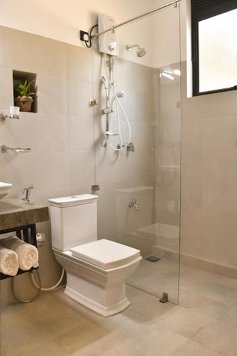 Bathroom 3, Golden Ray villa, N. Palatha Central
