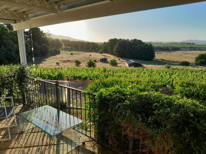 Others 4, Roland’s Valley Art Accommodation, Cape Winelands