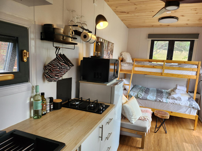 Others 3, Tribunk + 1Bath Tiny Home in Mountains "Bluebird", Lithgow