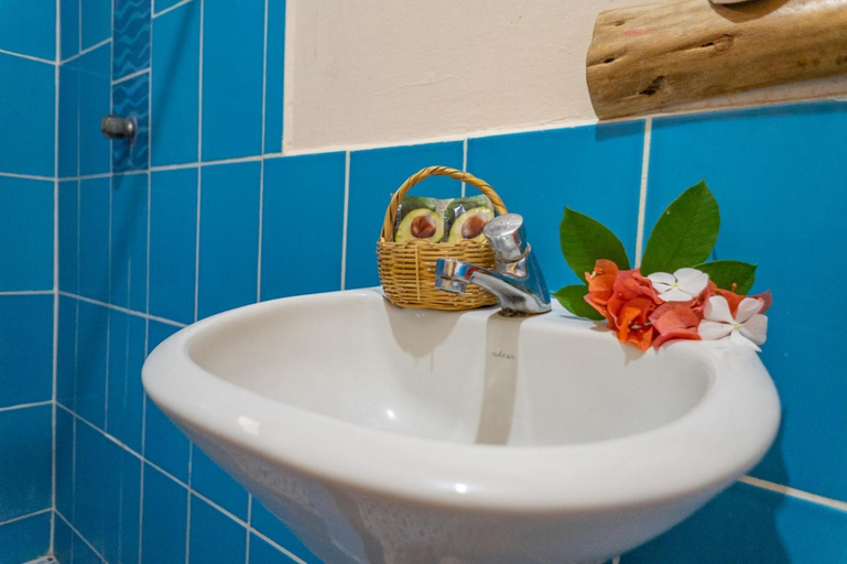 Bathroom 2, Hotel Boutique Hurvinek, Santa Elena