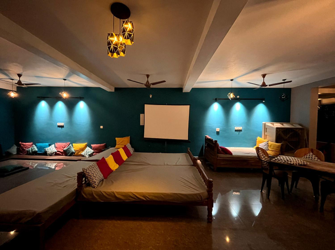 Others 3, Unearth Hostel (Pondicherry), Viluppuram