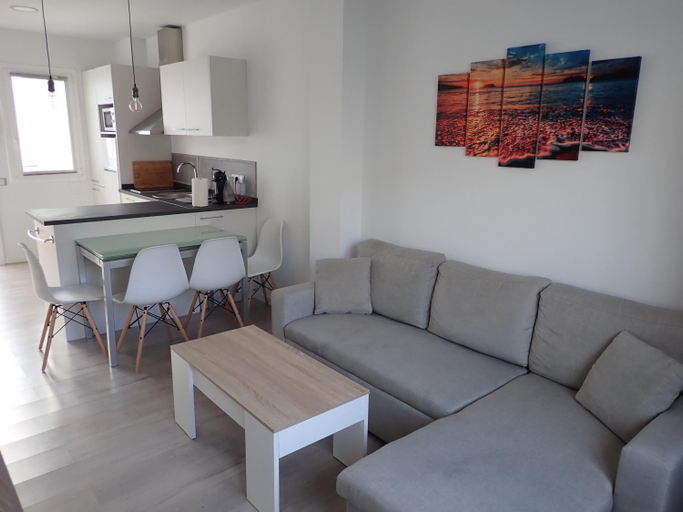 Others 4, Apartaments L´AMFORA, Girona