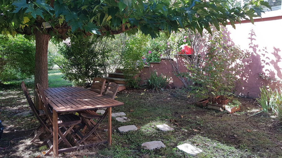 Others 4, B&B Chez Lisa et Jeff, Var