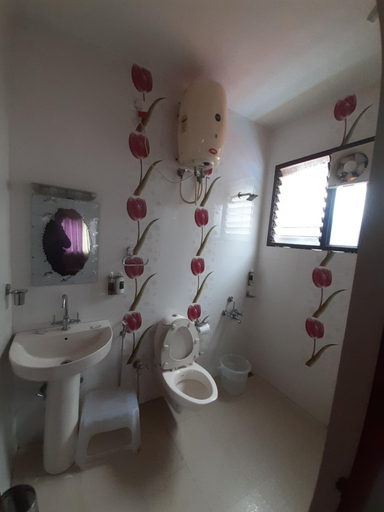 Bathroom 5, KURINJI RESIDENCY OOTY, The Nilgiris