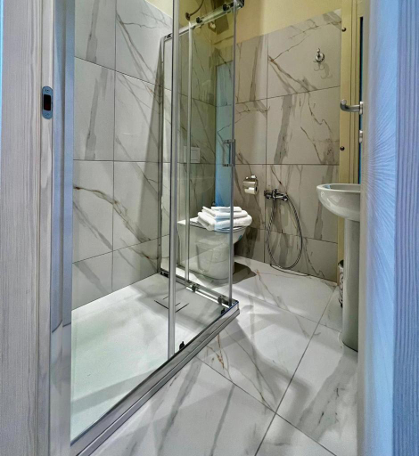 Bathroom 2, Gli Alloggi De Il Piccolo Borgo, Bologna